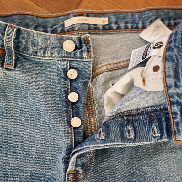 Levis Premium Wedgie Jeans Womens Size 32x28 Blue Button Fly Big E - Picture 4 of 5